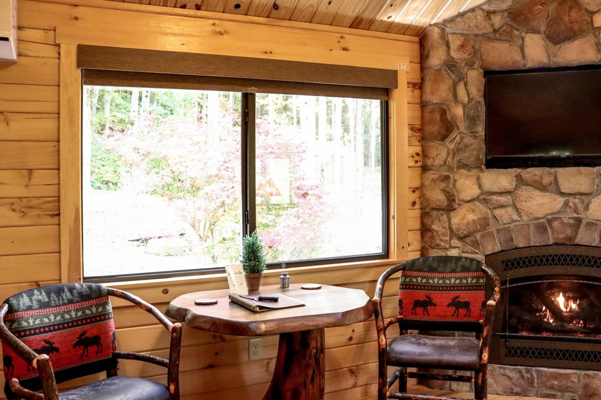 Oak Lodge Stahlstown Екстер'єр фото